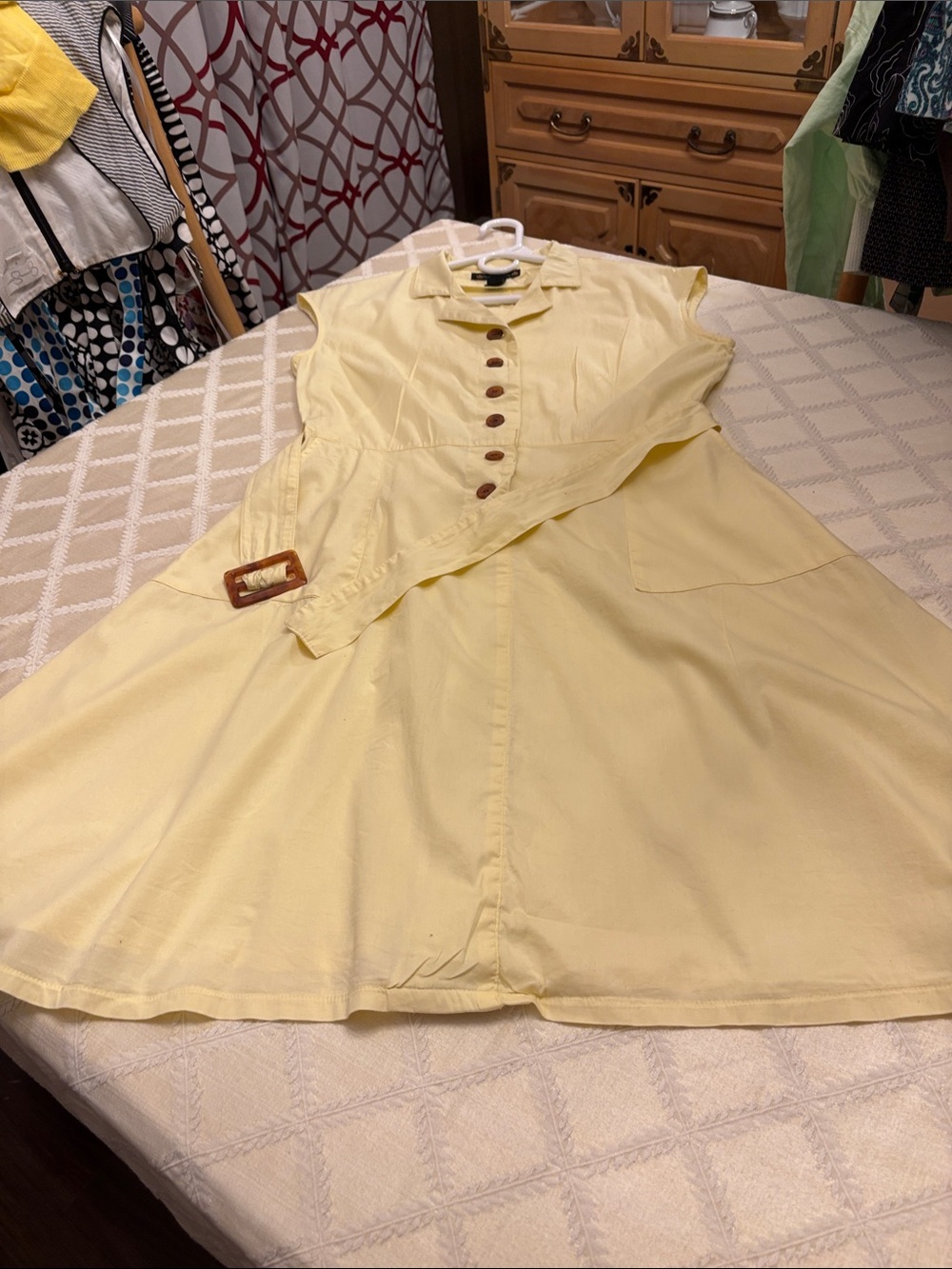 Vintage Y2K Butter Yellow Button-Front Sleeveless Dress with Belt